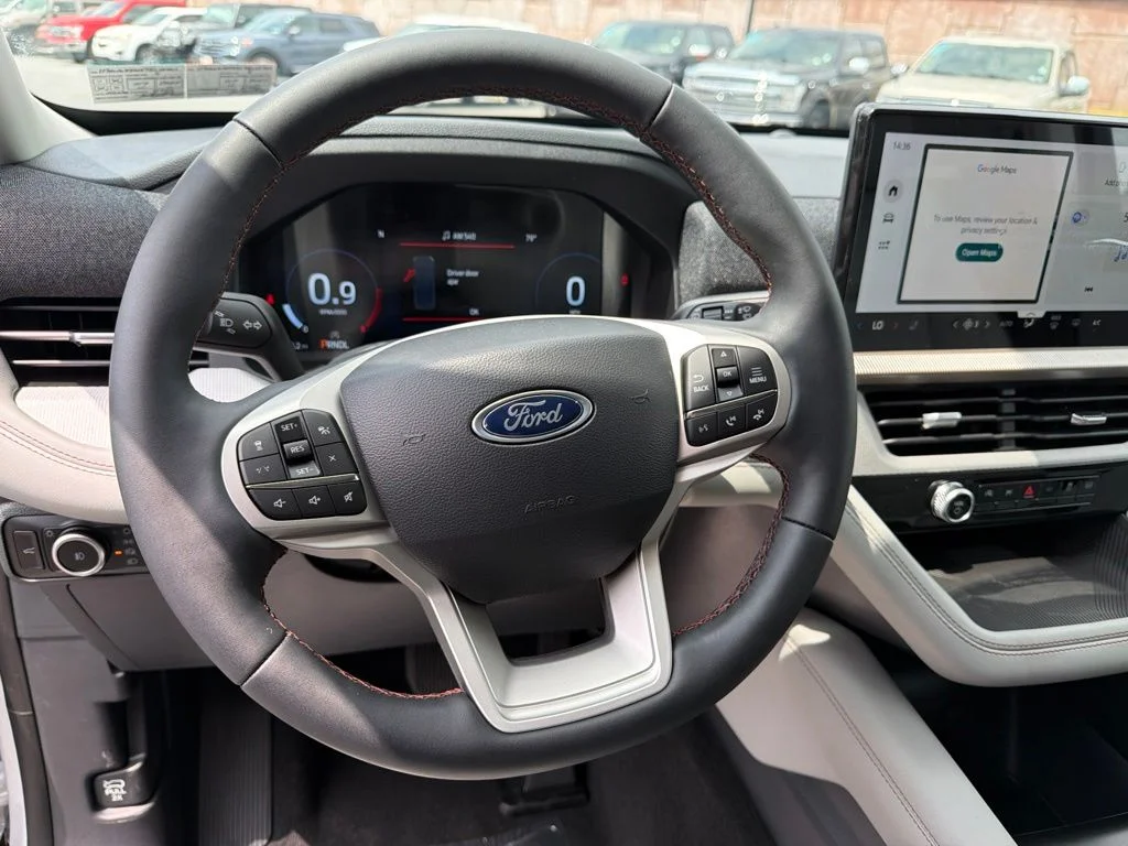 New 2026 Space White Metallic Ford Active image 31