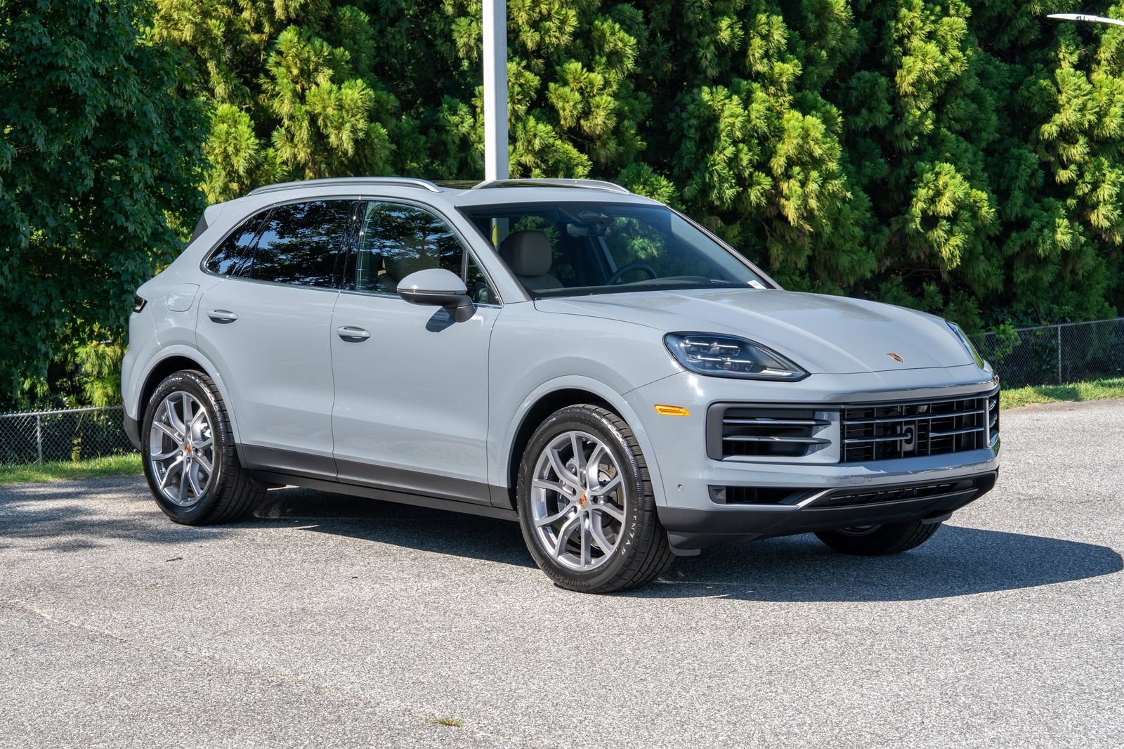 New 2026 Arctic Grey Porsche Base image 9