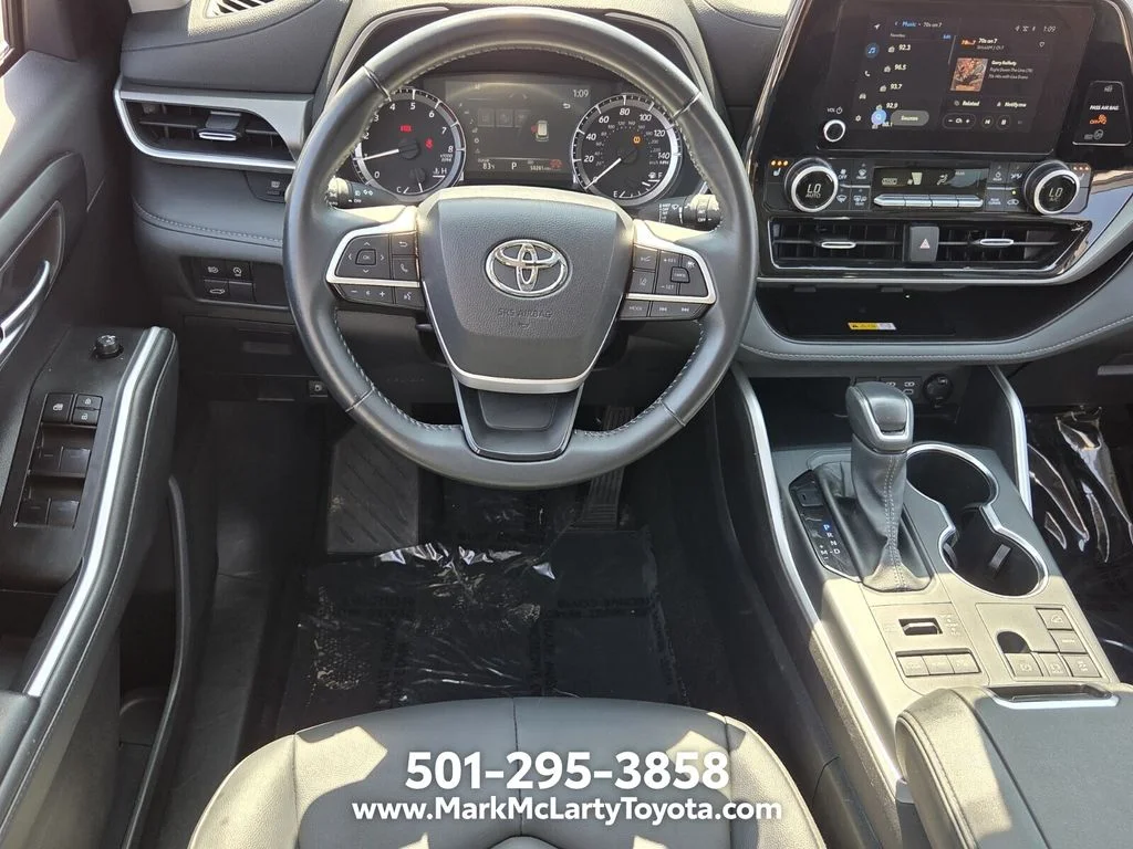 Used 2025 Gray Toyota XLE image 11