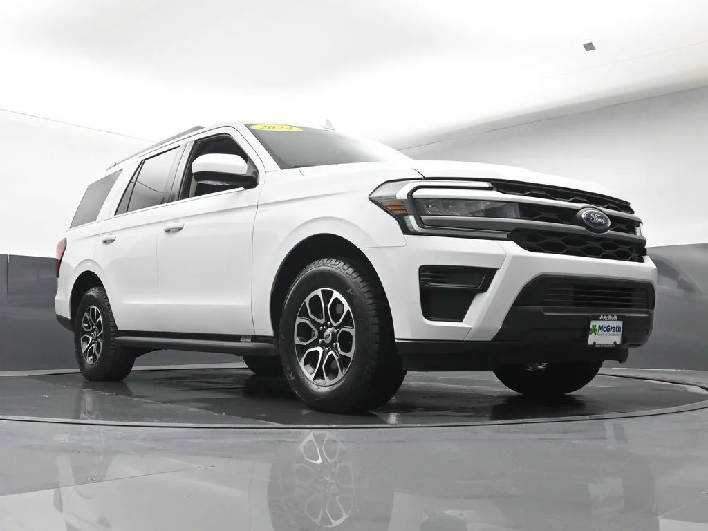 Used 2024 White Ford XLT image 31