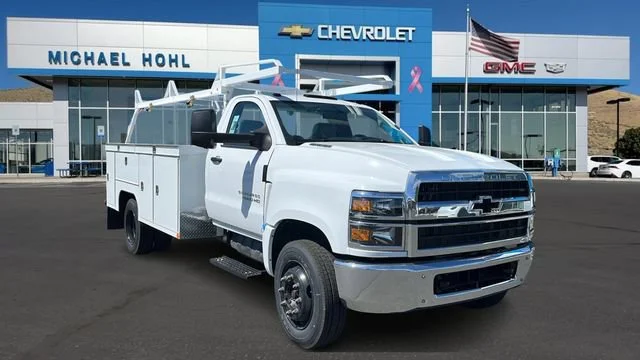 2024 Chevrolet Silverado HD Work Regular Cab 141" WB's photo