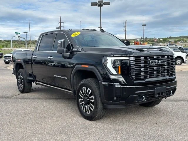Used 2025 Onyx Black GMC Denali Ultimate image 8