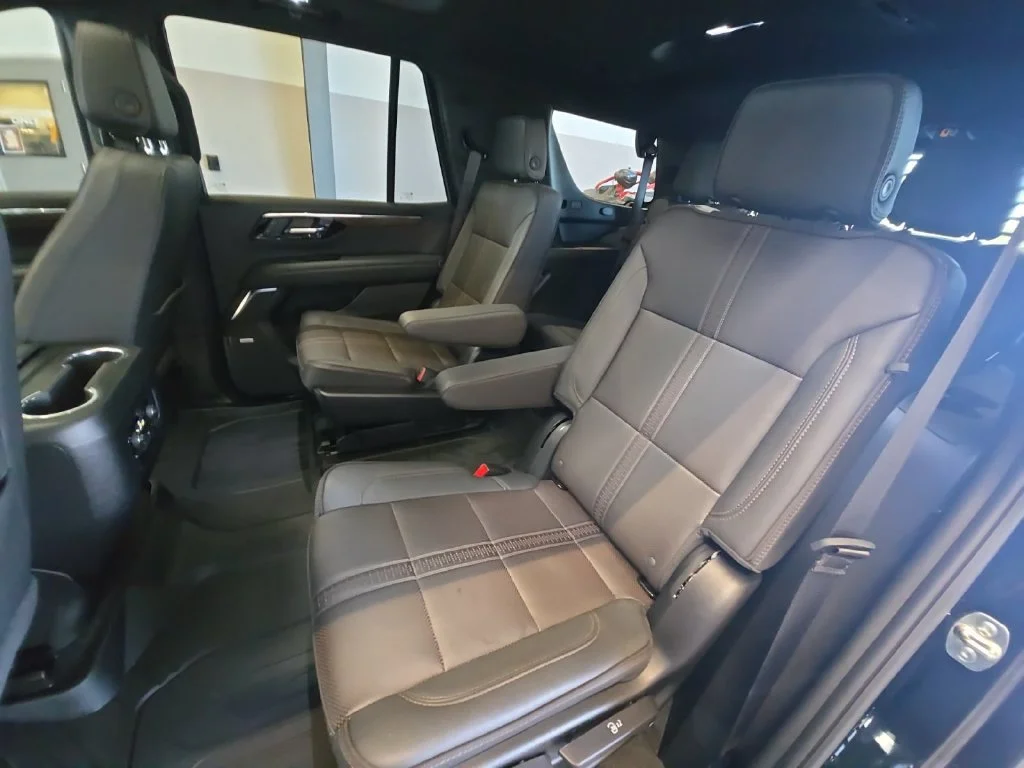 Used 2026 Black Chevrolet High Country image 28