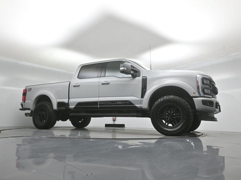 New 2026 Avalanche Ford Lariat image 3