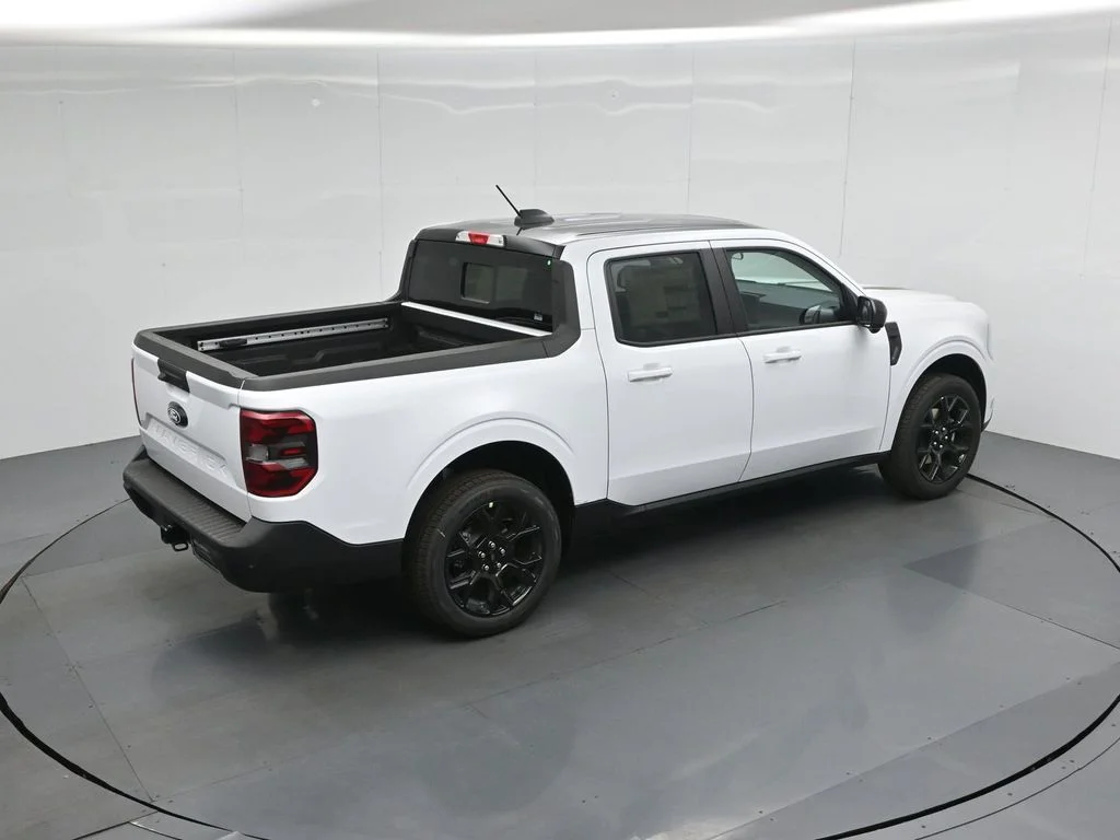 New 2026 White Ford Lariat image 40