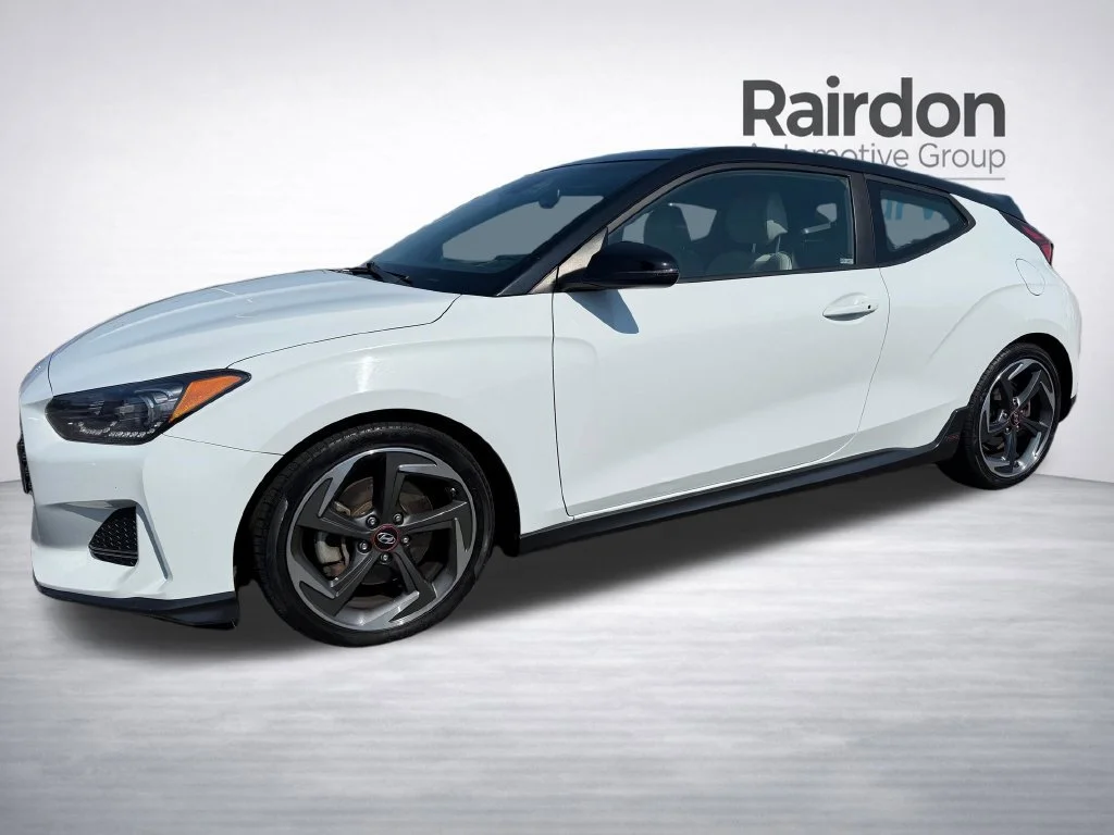 Used 2019 Chalk White w/Black Roof Hyundai Turbo Ultimate image 3