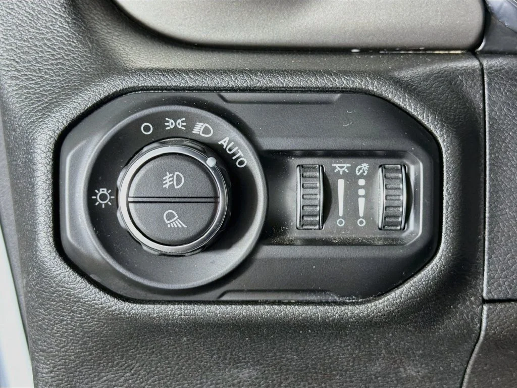Used 2021 White Jeep Willys image 10