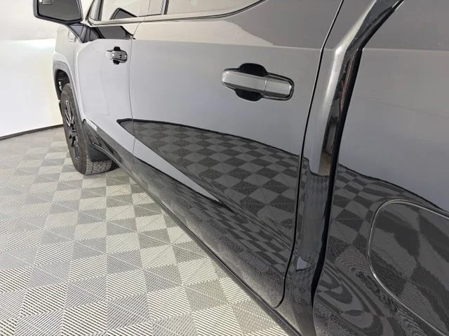 Certified Used 2026 Onyx Black GMC Elevation image 9