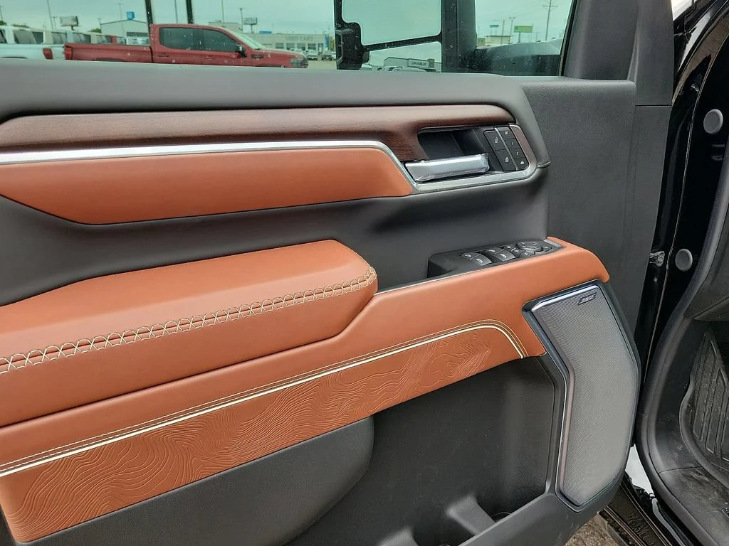 2026 GMC Sierra 2500HD Denali Ultimate - Photo 18