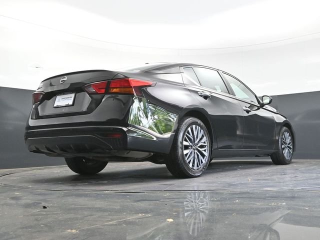 2025 Nissan Altima SV - Photo 36