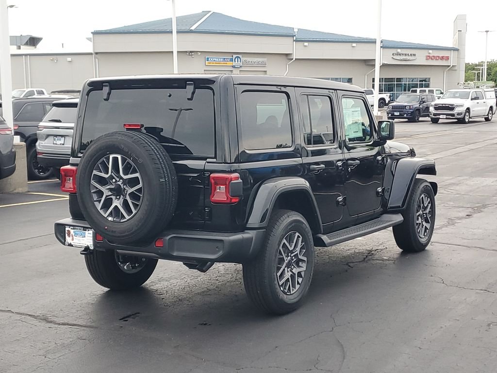 New 2026 Black Clear-Coat Exterior Paint Jeep Sahara image 4