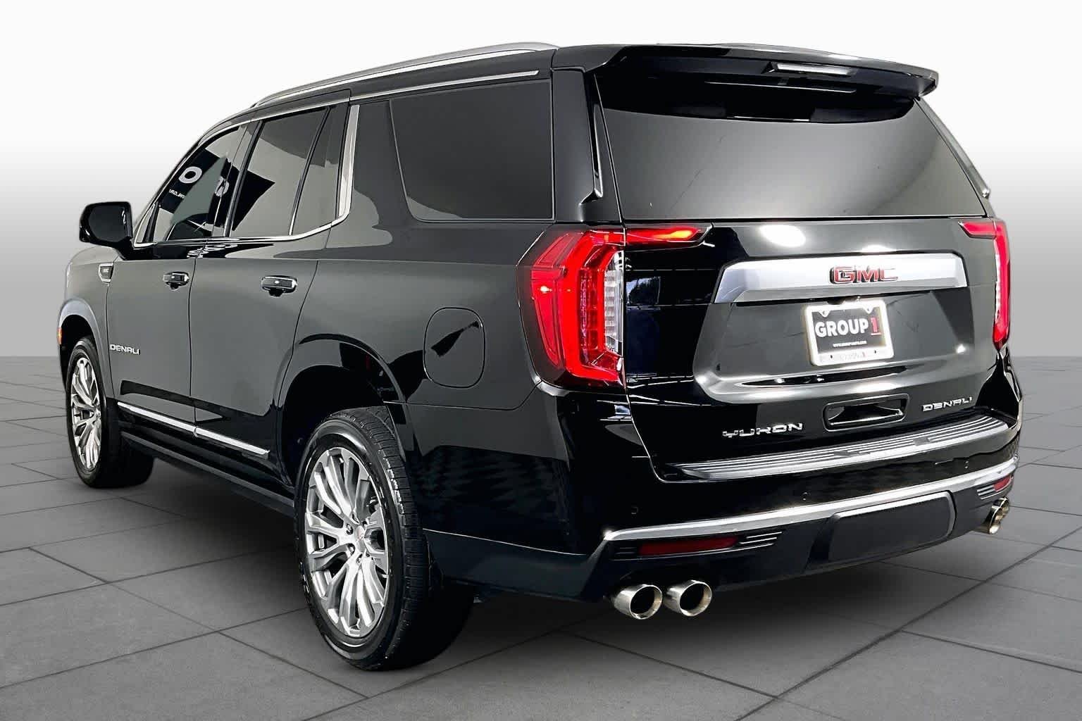 Used 2022 ONYX BLACK GMC Denali image 11
