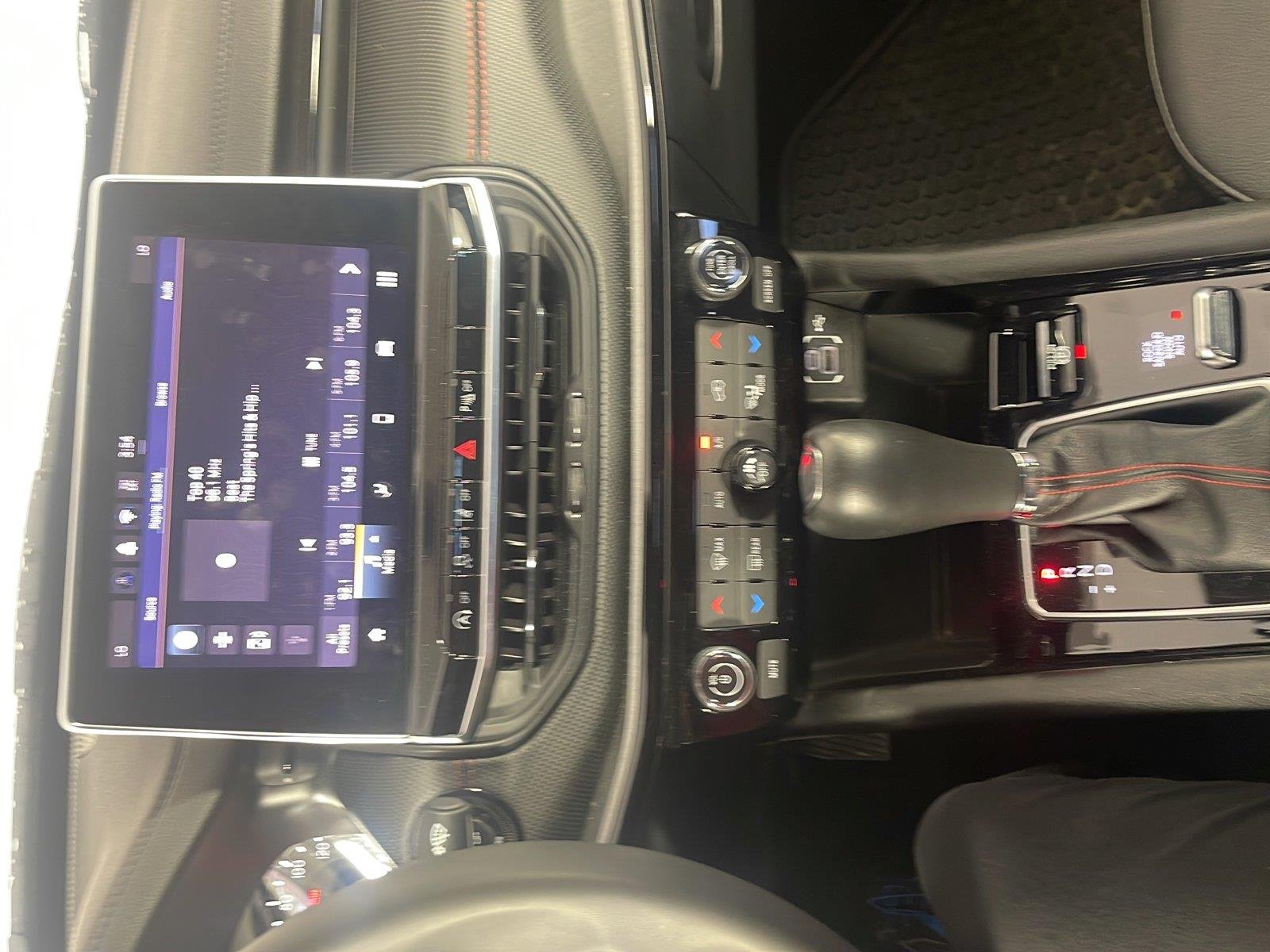 Used 2025 Bright White Clearcoat Jeep Trailhawk image 19