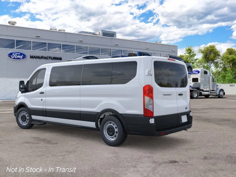 New 2026 Oxford White Ford XL image 4
