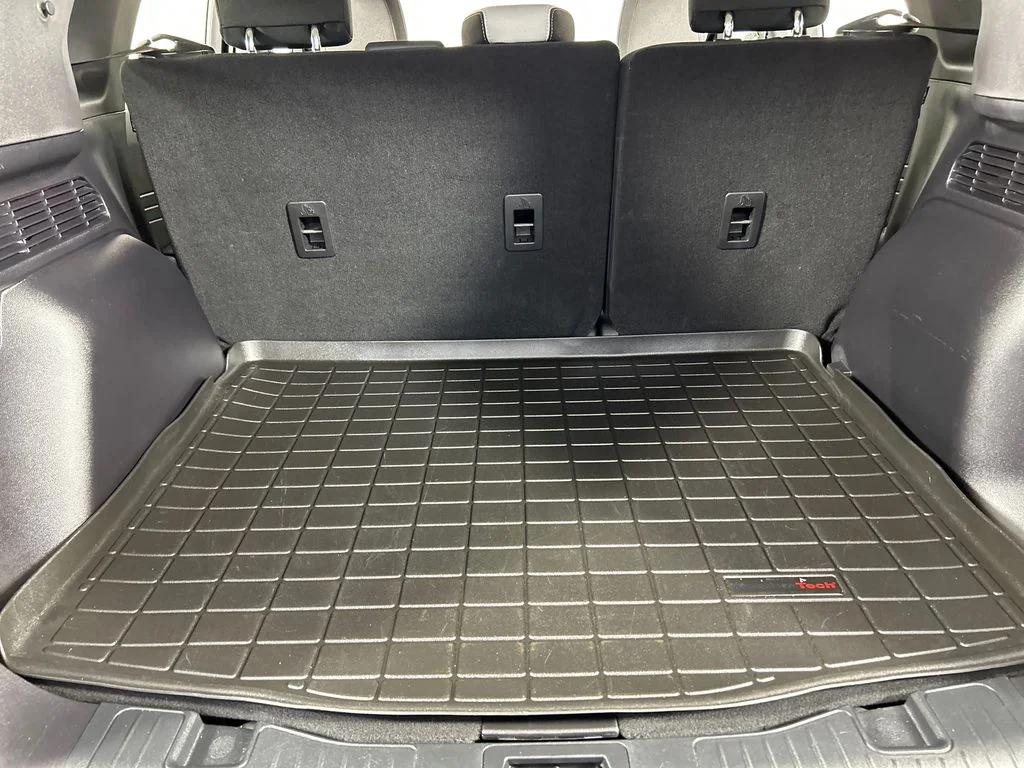 Used 2024 Red Ford Active image 18