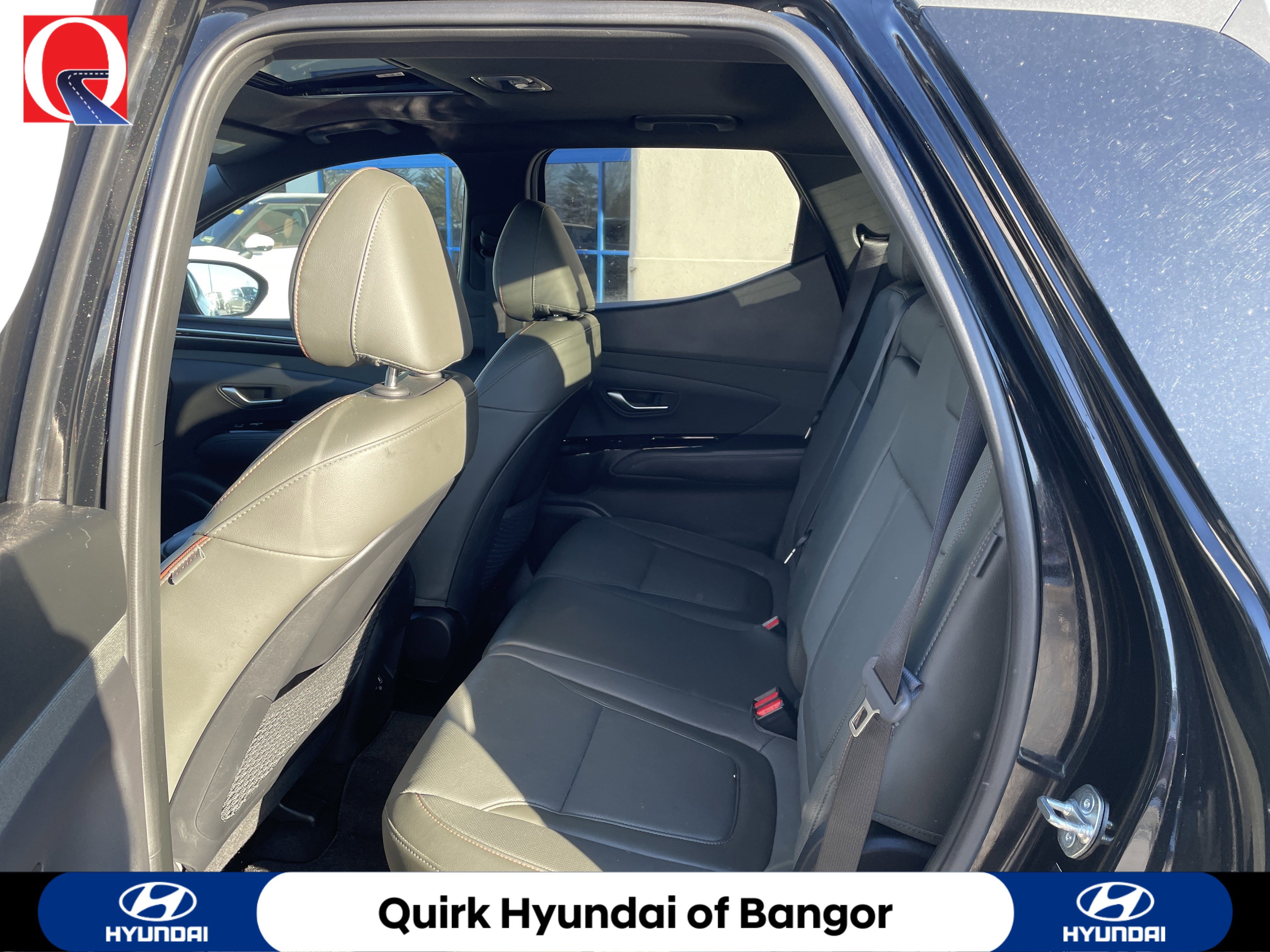 Used 2024 Phantom Black Hyundai Limited image 11