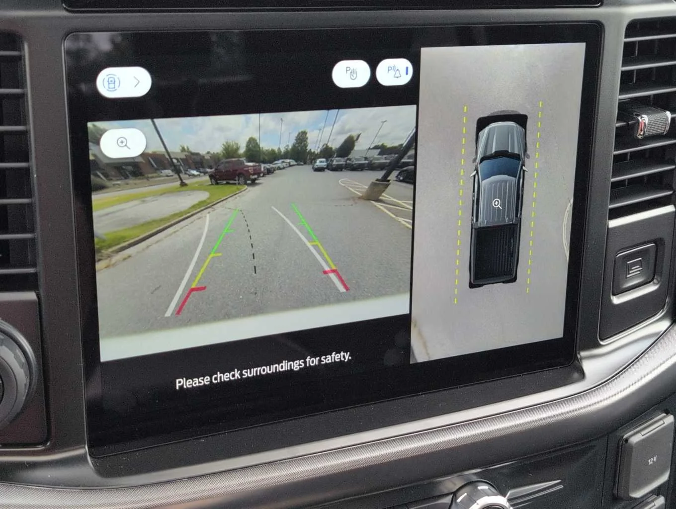 New 2026 Oxford White Ford Tremor image 19