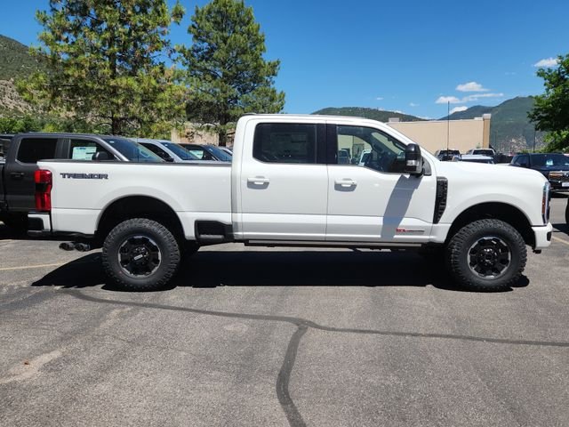 New 2026 Star White Metallic Tri-Coat Ford F-250® Platinum® image 2