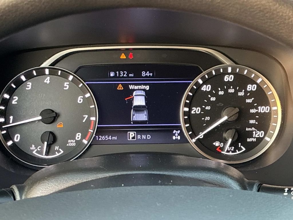 Used 2023 White Nissan SV image 25