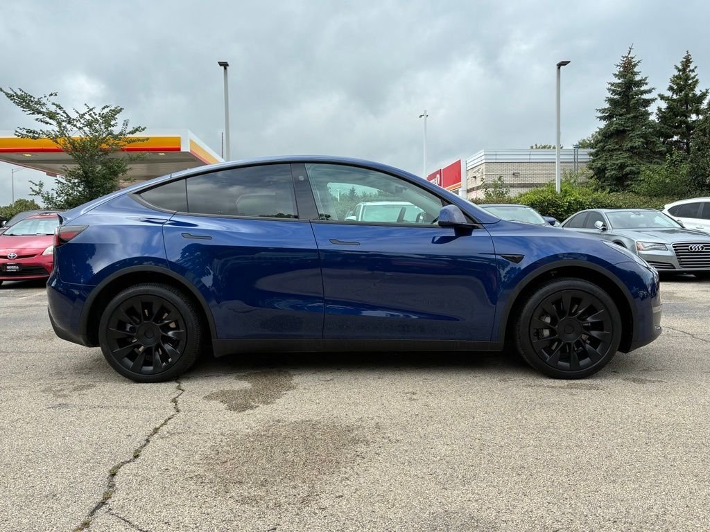 Used 2024  Tesla Long Range image 4