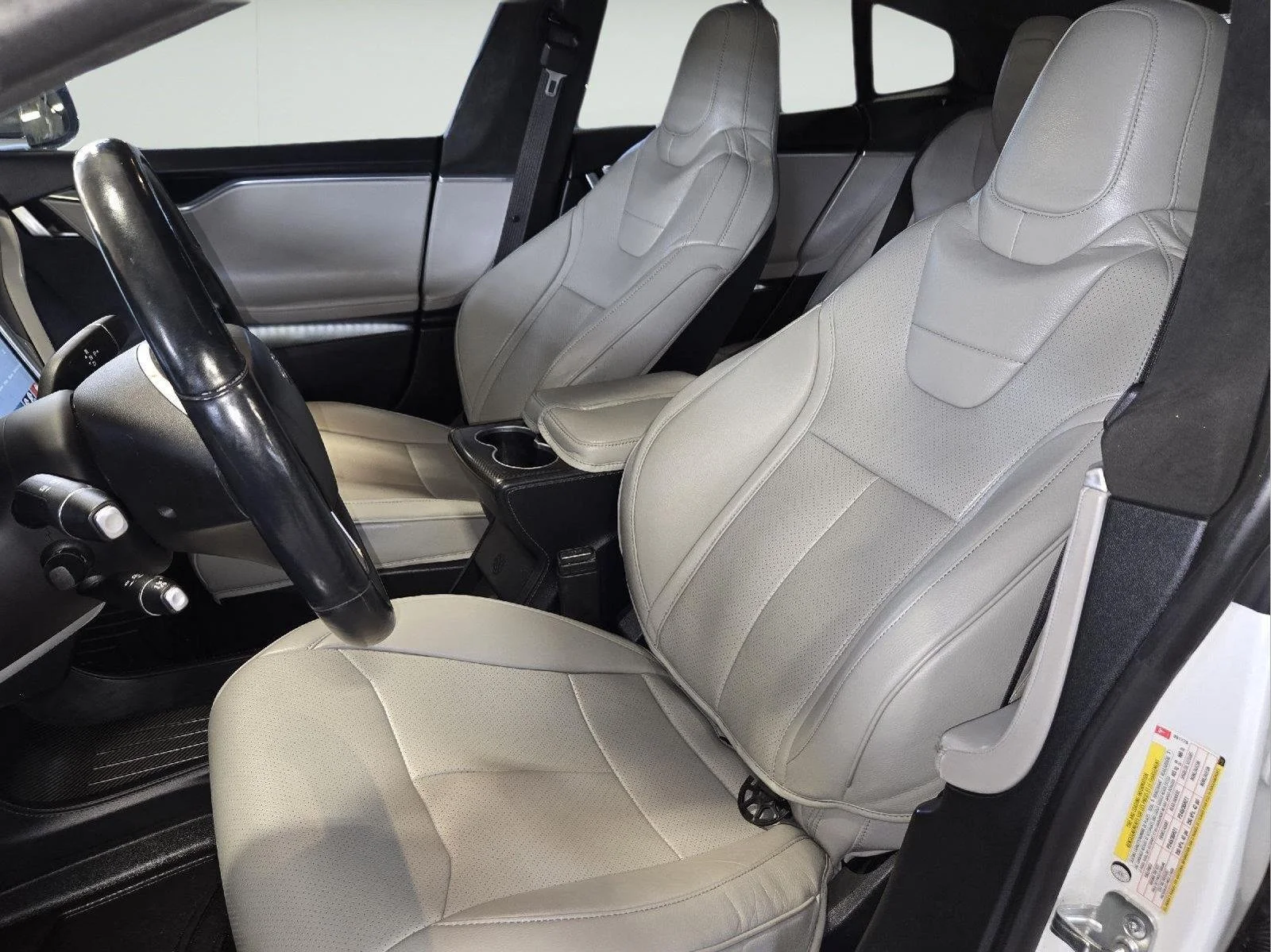 Used 2015 White Tesla P85D image 24