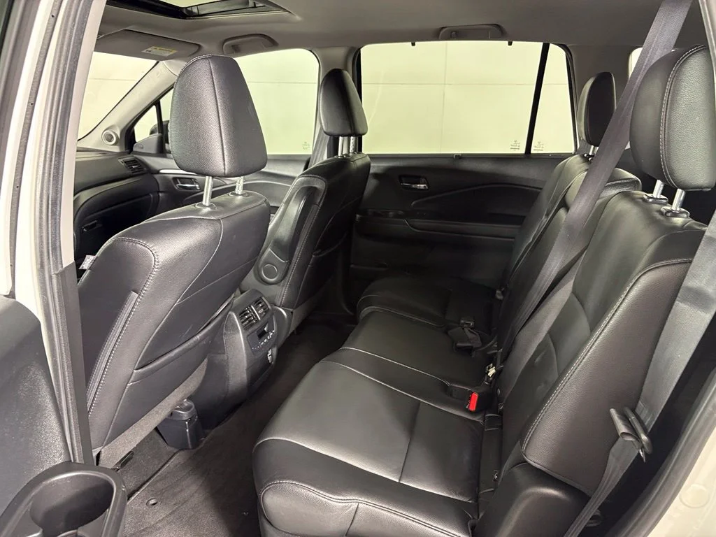 Used 2021  Honda Special Edition image 32