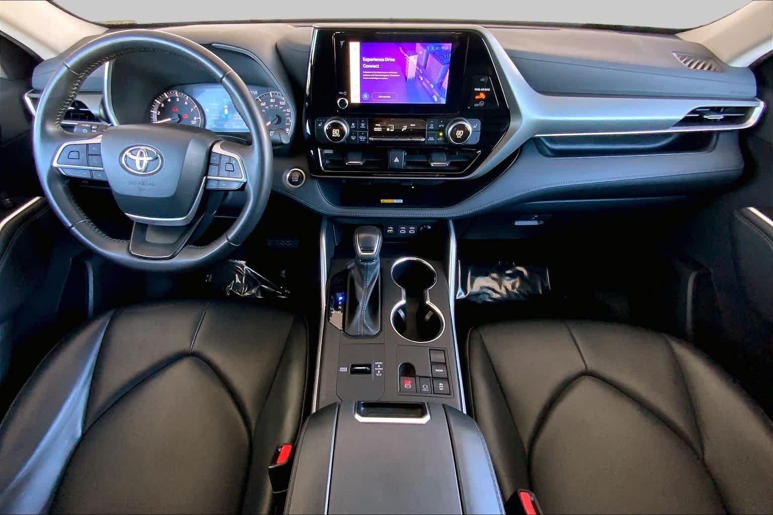 2024 Toyota Highlander LE - Photo 29
