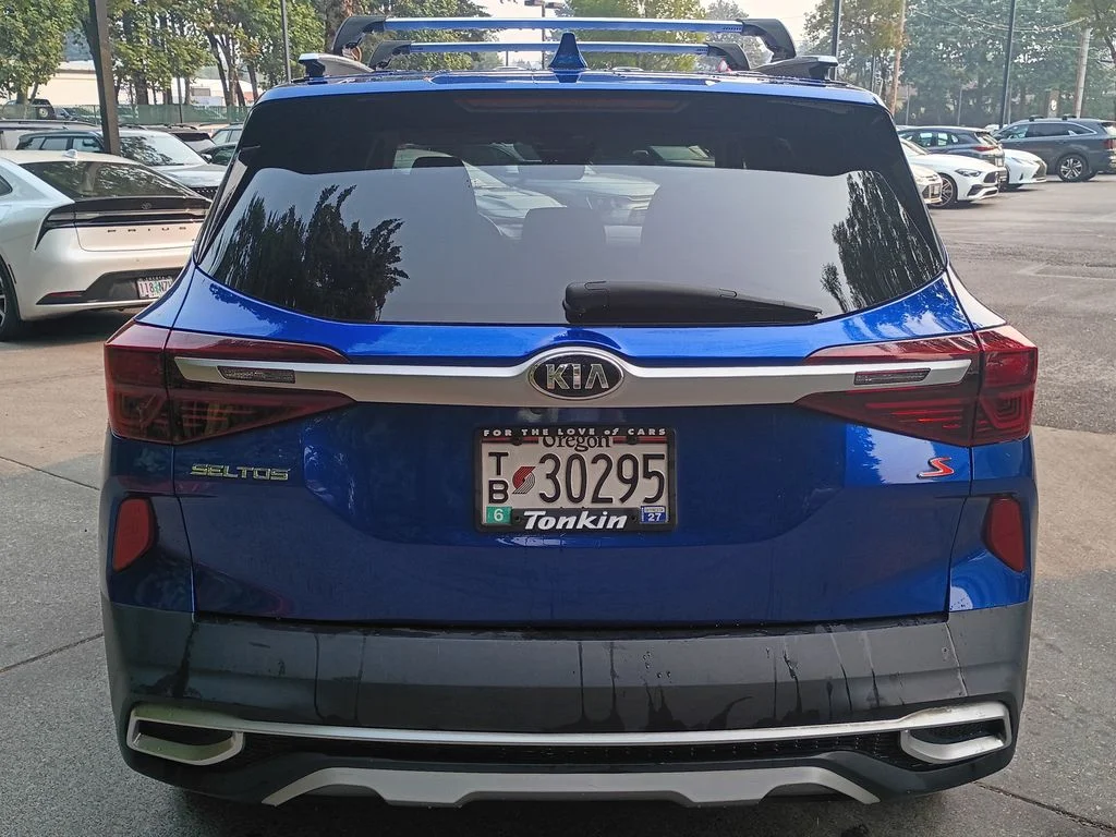 Used 2021 Neptune Blue Kia S image 5