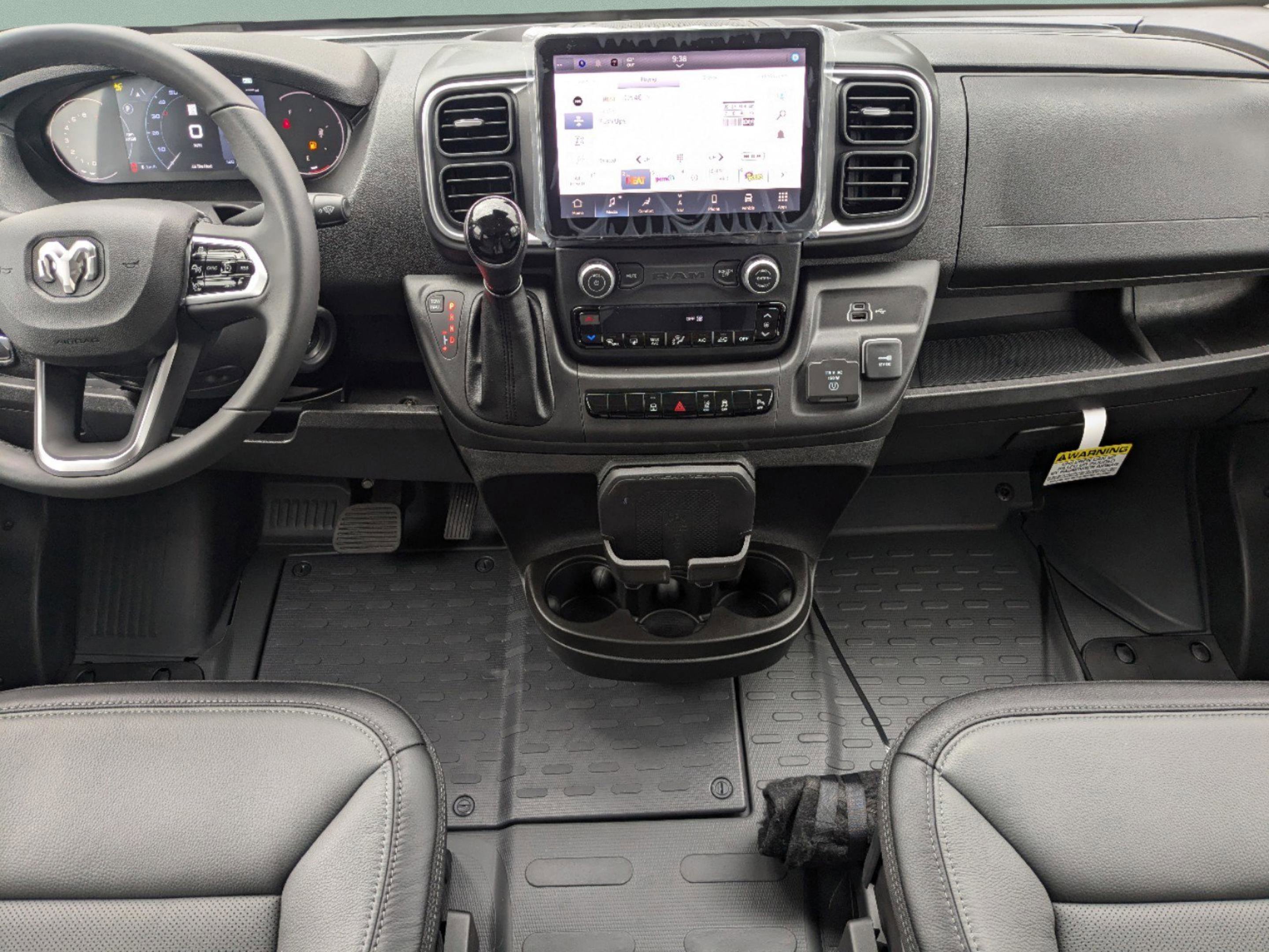 2025 RAM ProMaster Window Van Base - Photo 11