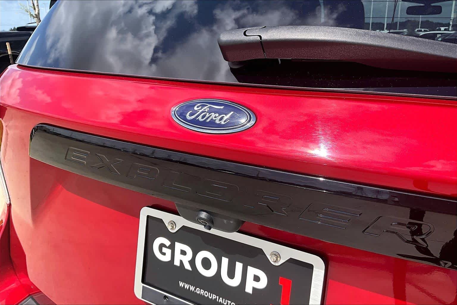 Used 2021 Rapid Red Metallic Tinted Clearcoat Ford ST image 9