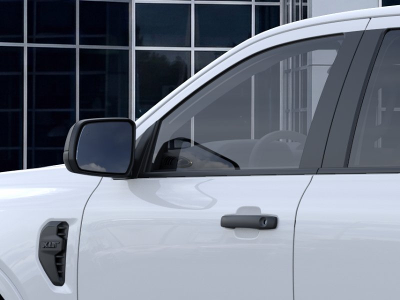 New 2025 Oxford White Ford XLT image 44