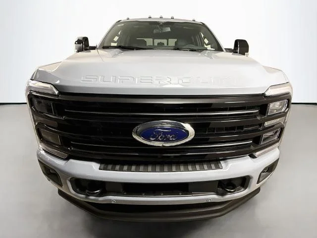 New 2026 Glacier Gray Metallic Tri-Coat Ford F-250® Platinum® image 36