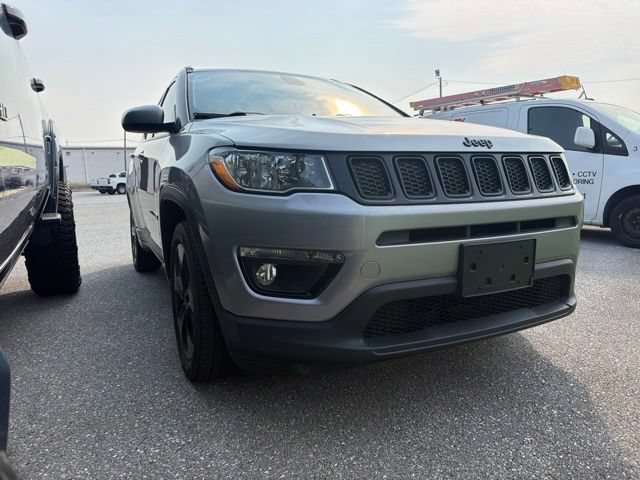 Used 2019 Billet Silver Metallic Jeep Altitude image 1