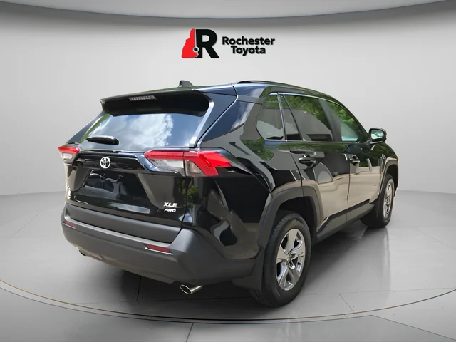 Used 2025 Black Toyota XLE image 7