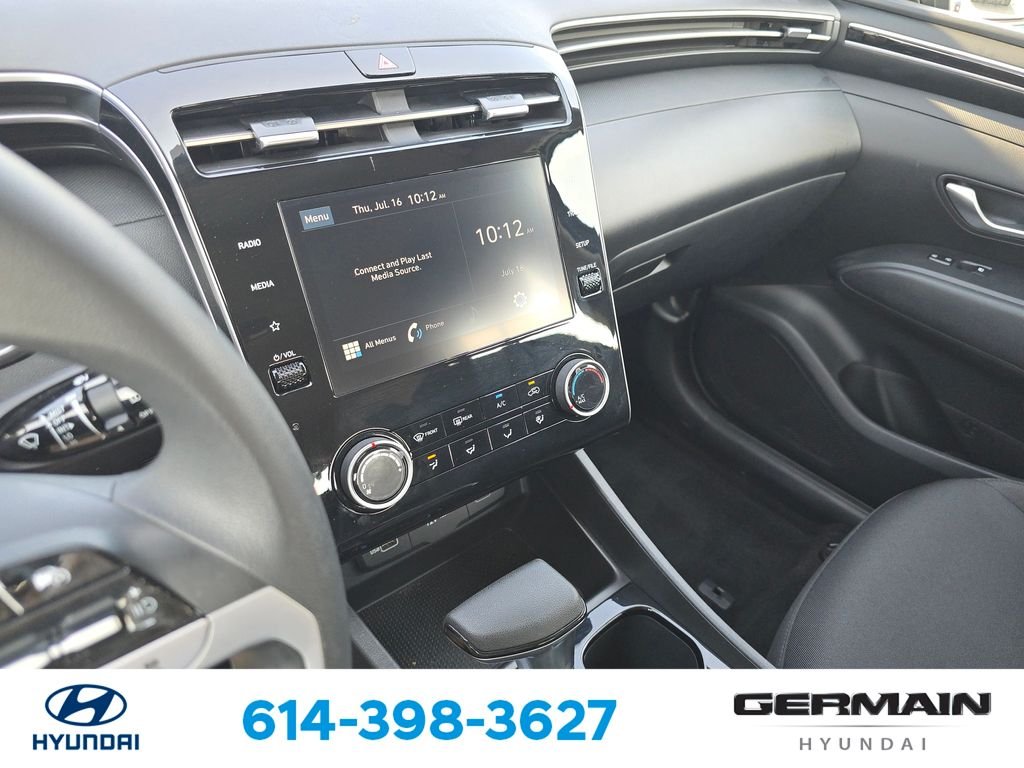 Used 2024 Black Hyundai SE image 25