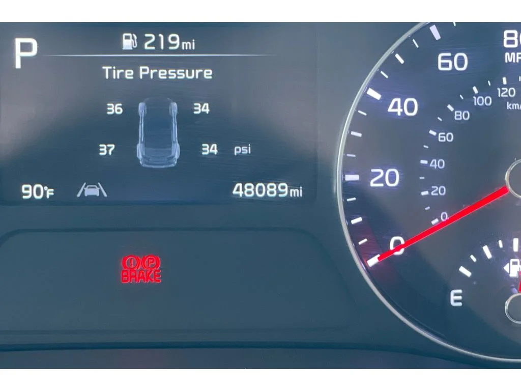 Used 2023 Steel Gray Kia LXS image 35