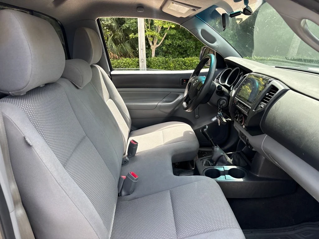 Used 2012 Silver Toyota Base image 28