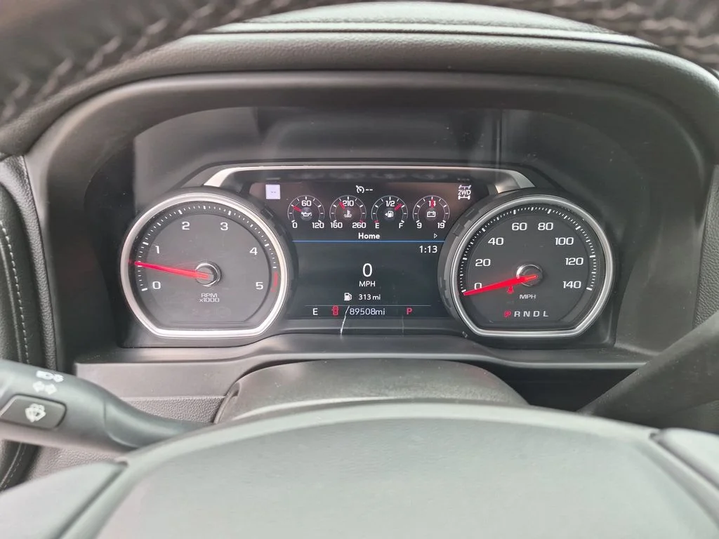 Used 2022 White Chevrolet High Country image 22