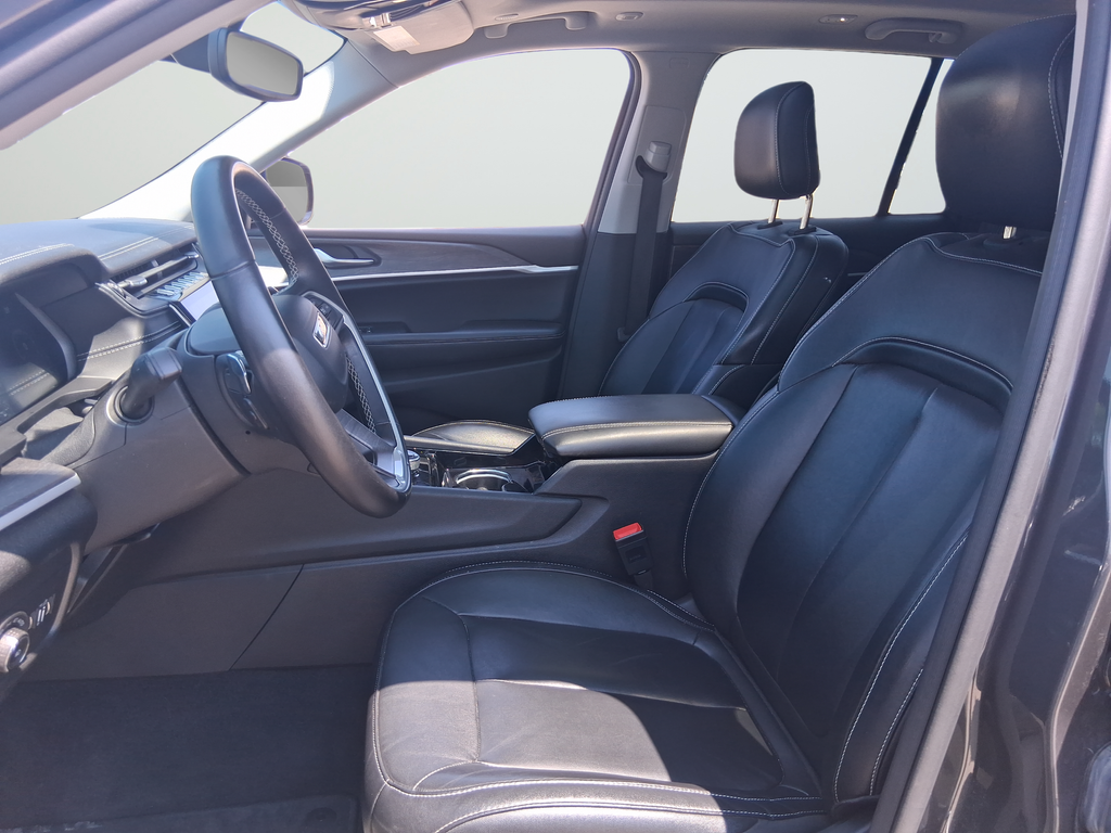 Used 2022 Gray Jeep Limited image 10