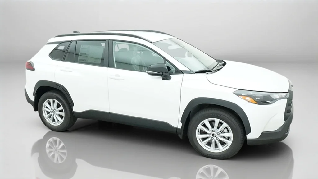 New 2026 Wind Chill Pearl Toyota LE image 6