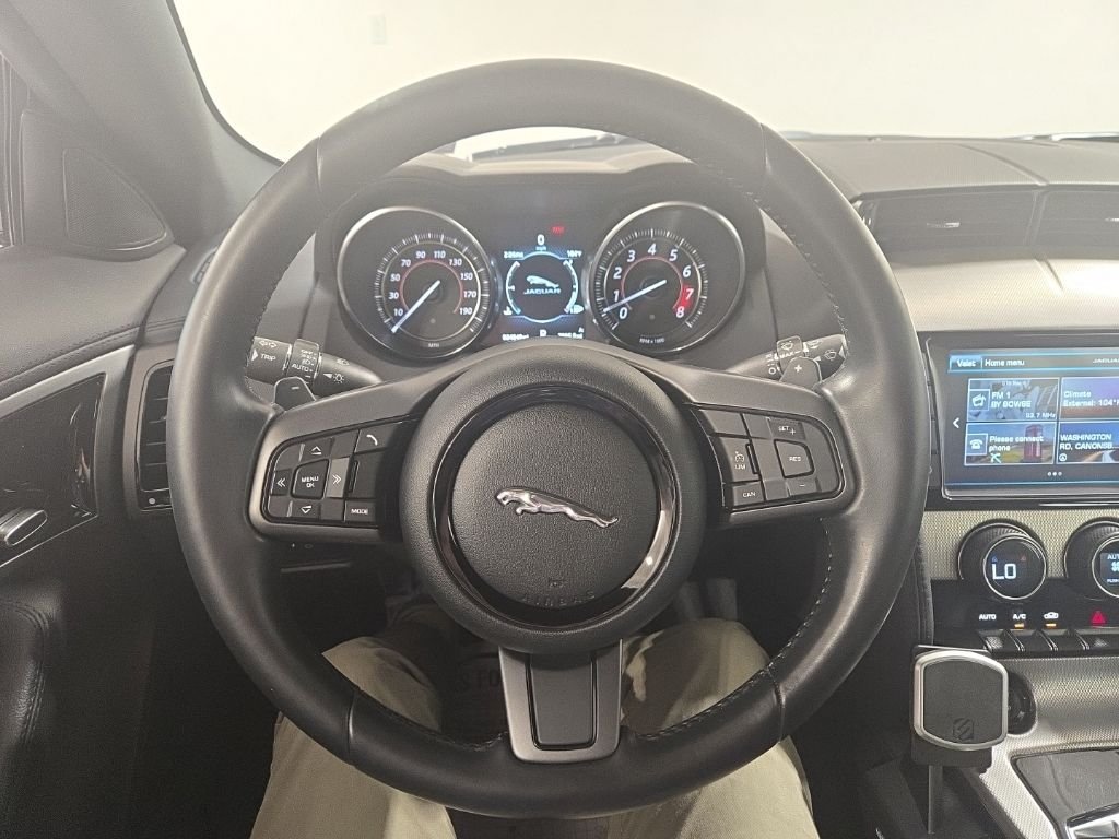 Used 2017 Black Jaguar Base image 10