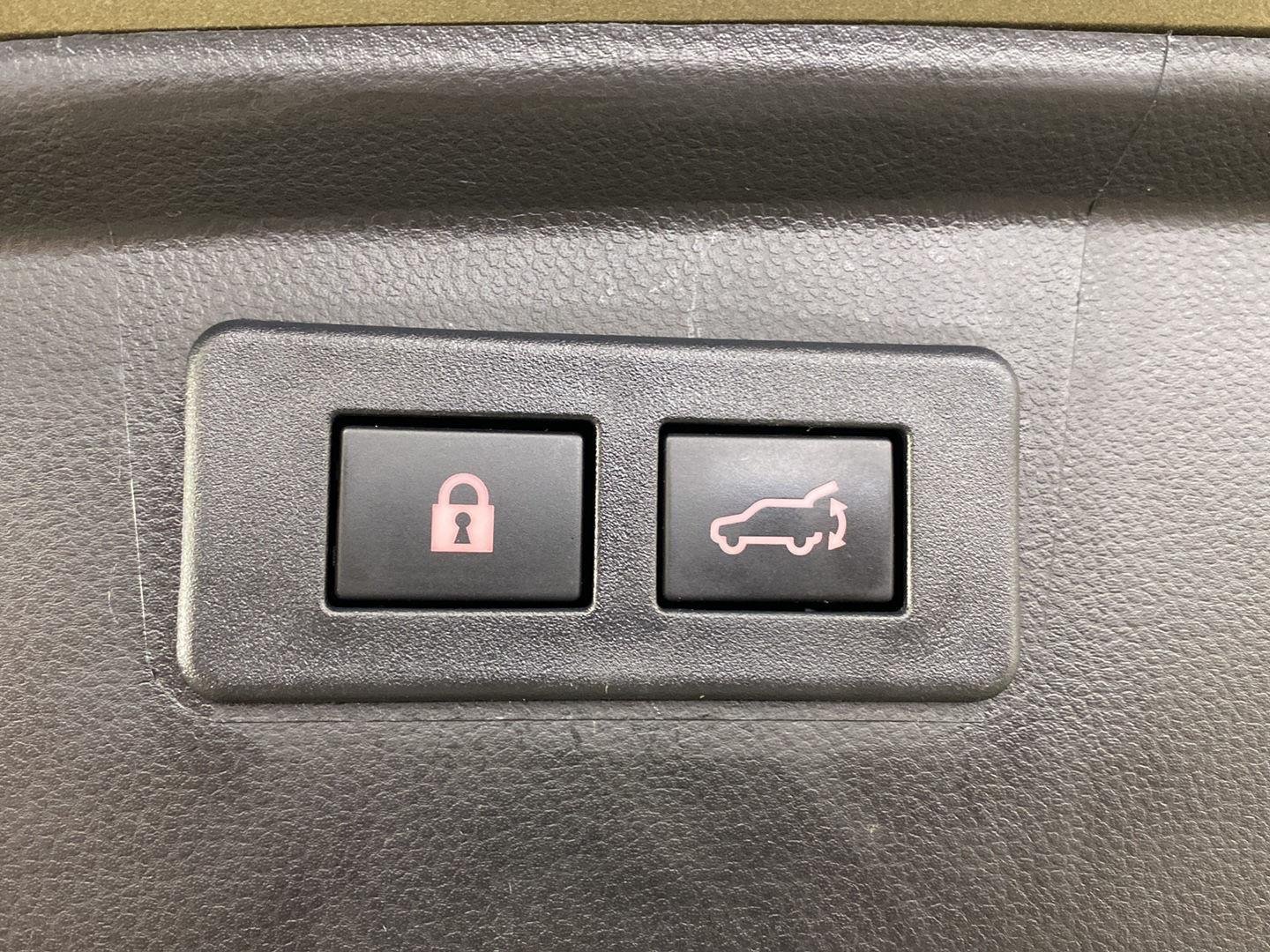 Used 2024 Autumn Green Metallic Subaru Touring image 31