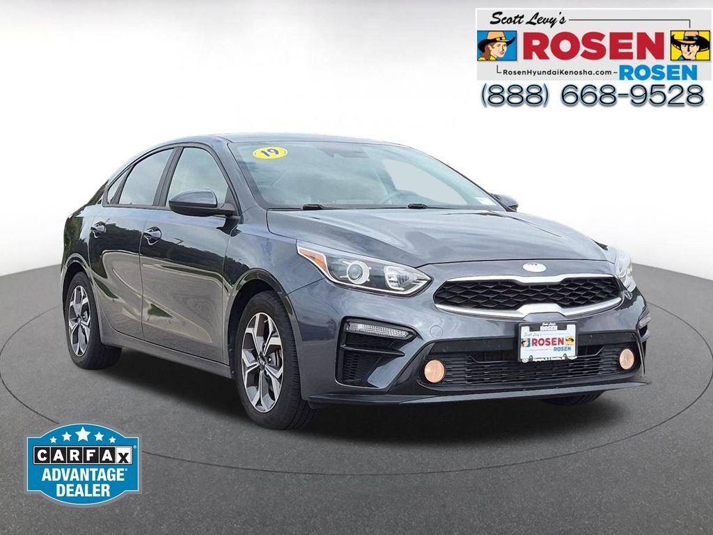 Used 2019 Gray Kia LXS image 1