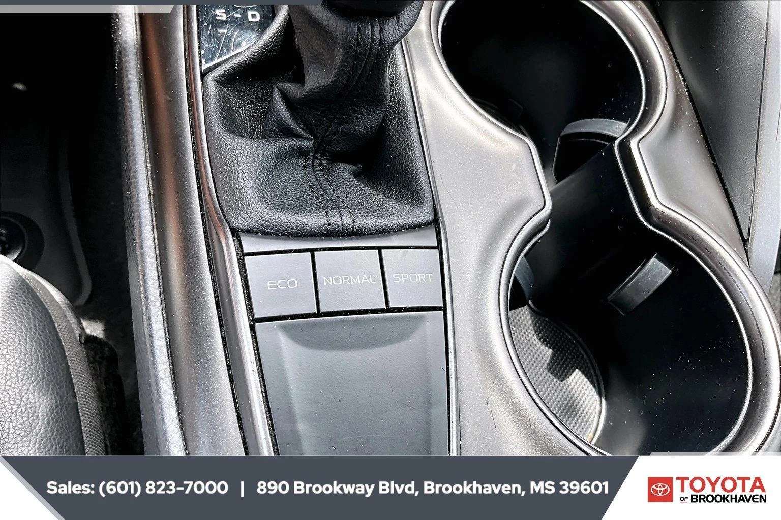 Used 2024 Reservoir Blue Toyota SE image 22