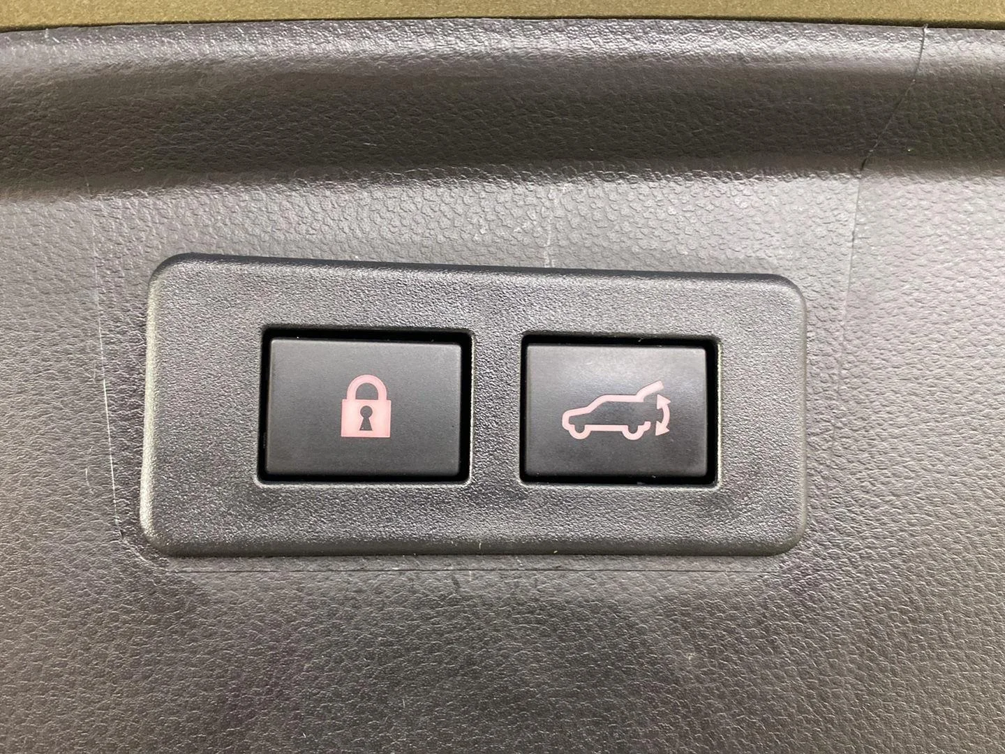 Used 2024 Autumn Green Metallic Subaru Touring image 31