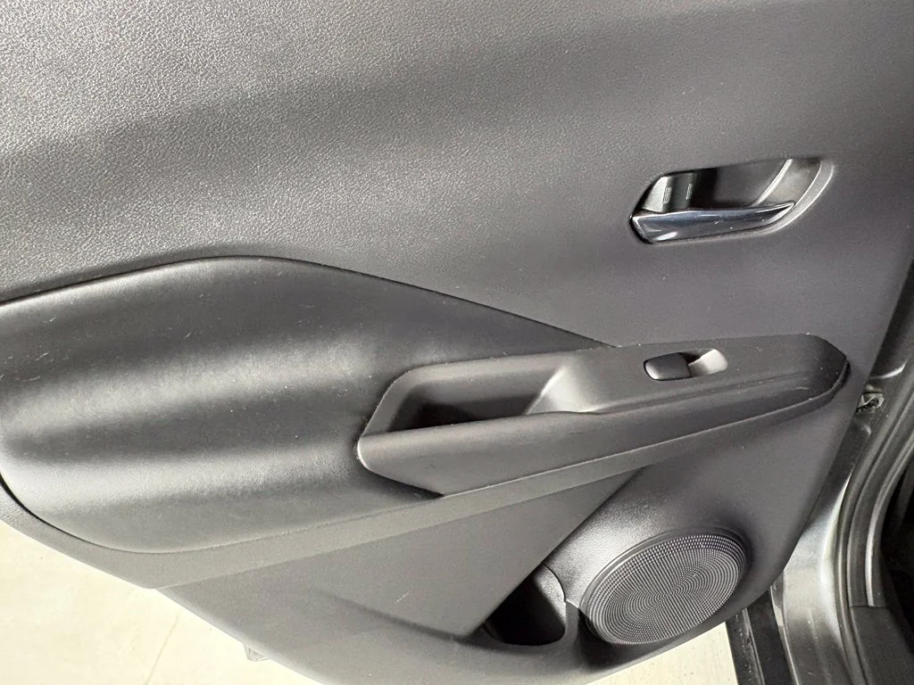Used 2020 Gray Nissan SR image 39