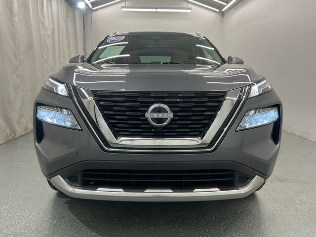 Used 2023 Gray Nissan Platinum image 3