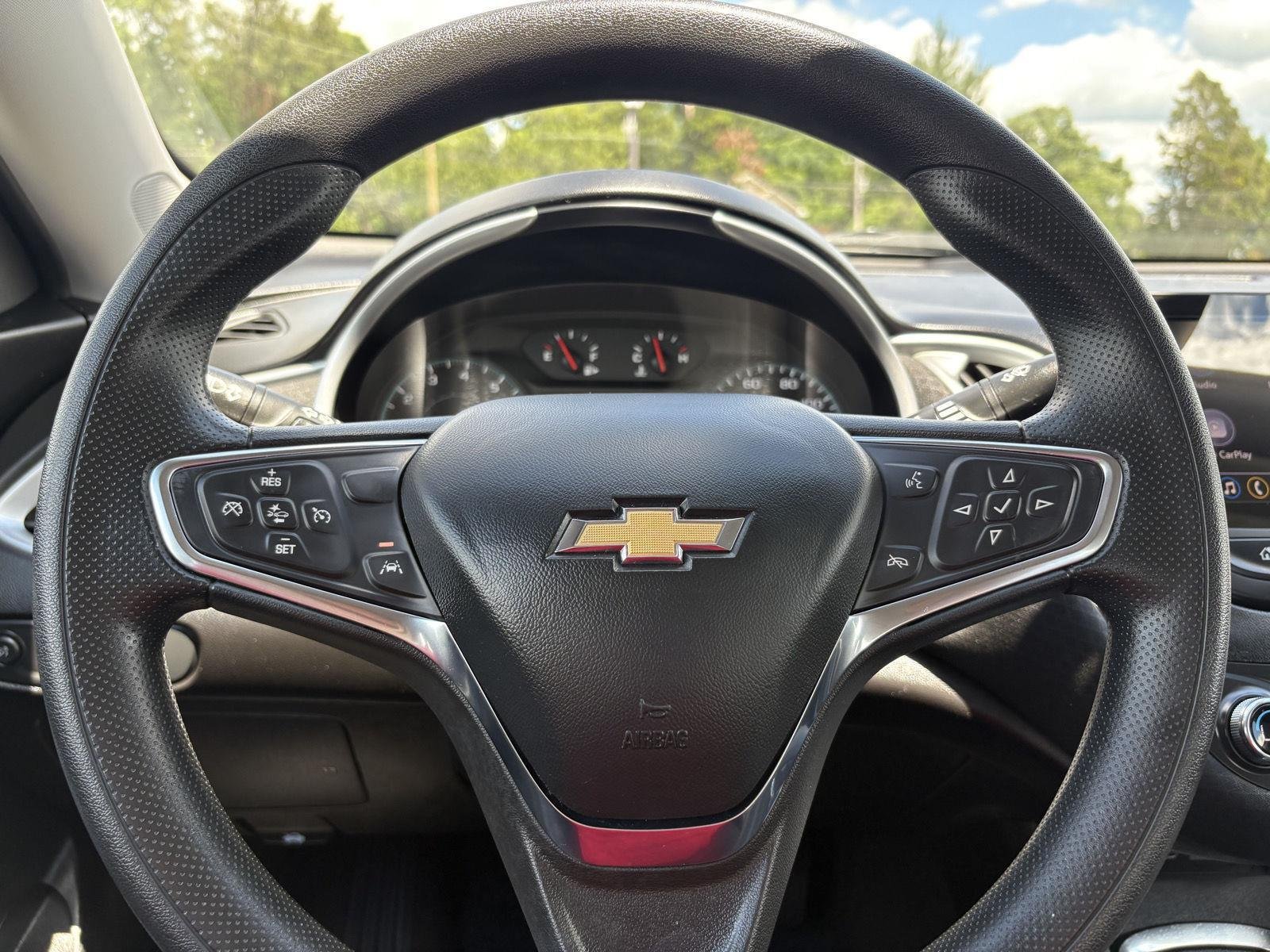 Used 2024 Sterling Gray Metallic Chevrolet LT image 22
