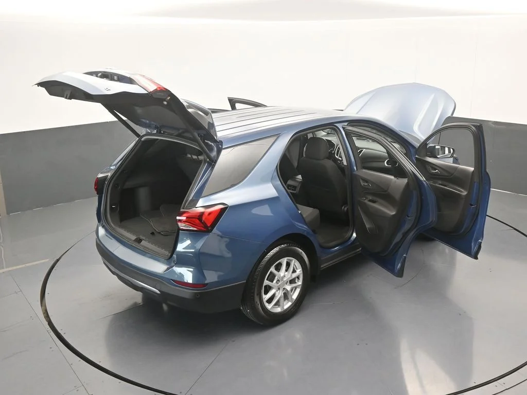 Used 2024 Lakeshore Blue Metallic Chevrolet LT image 66