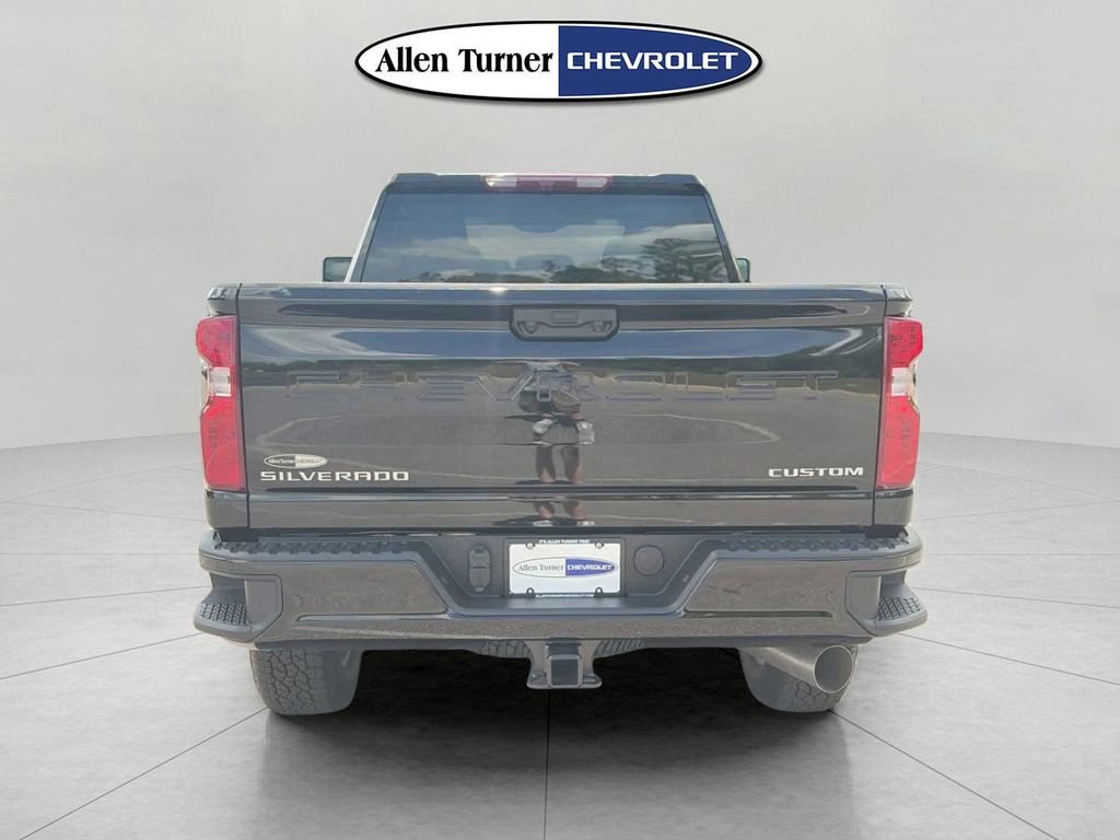 2026 Chevrolet Silverado 2500 HD Custom - Photo 5